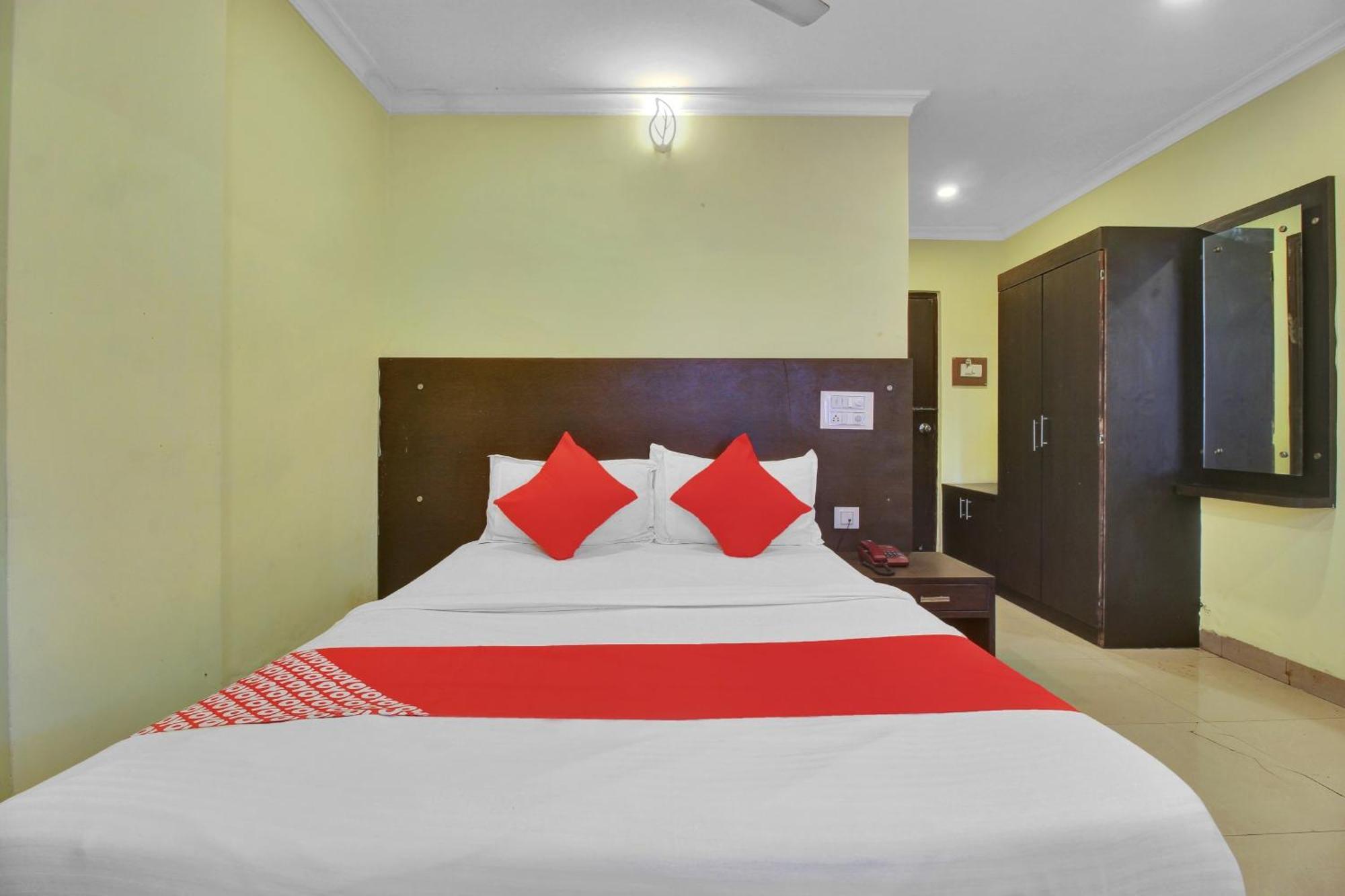 Hotel O Happy Rooms Хайдарабад Экстерьер фото
