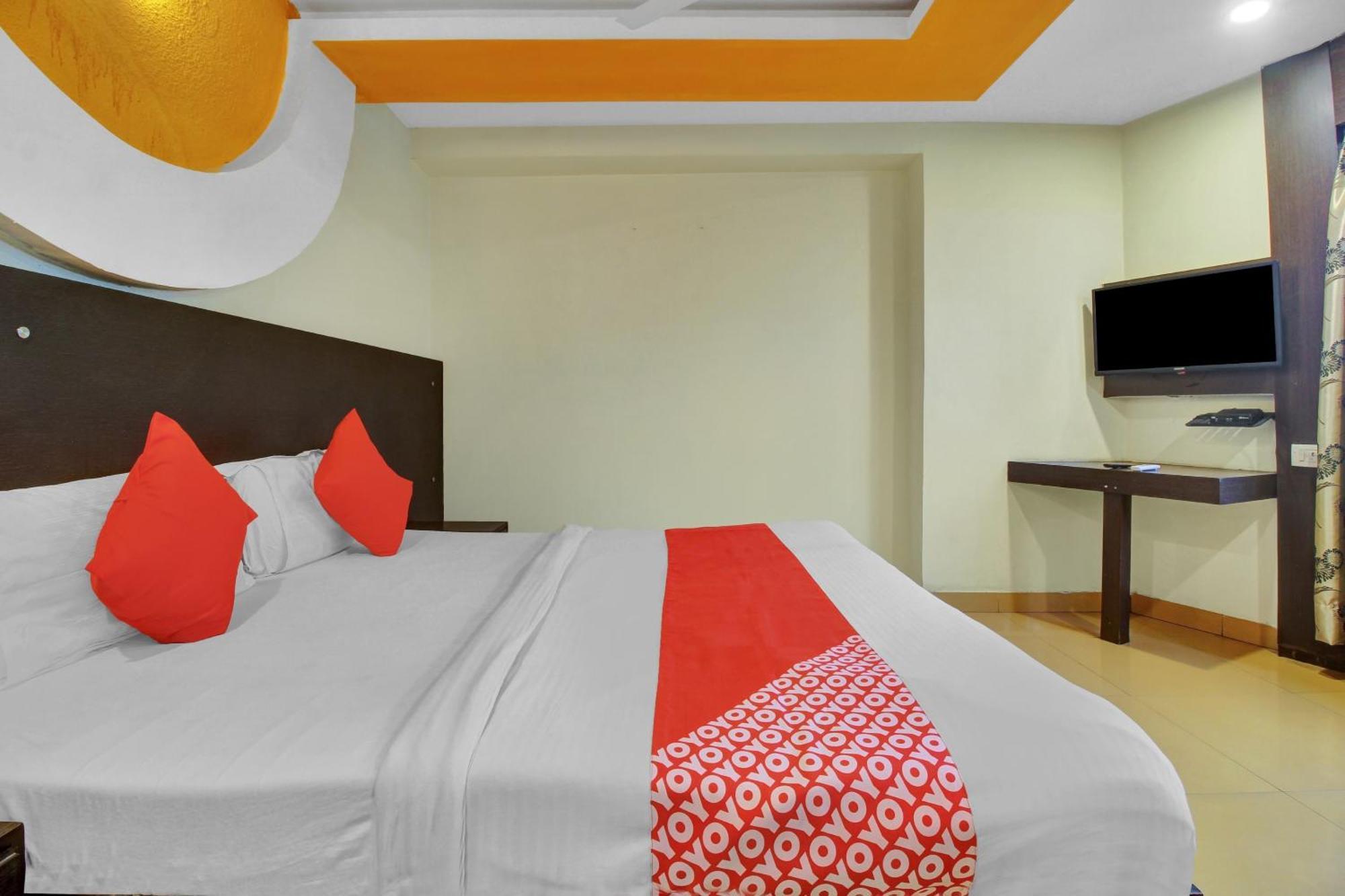 Hotel O Happy Rooms Хайдарабад Экстерьер фото