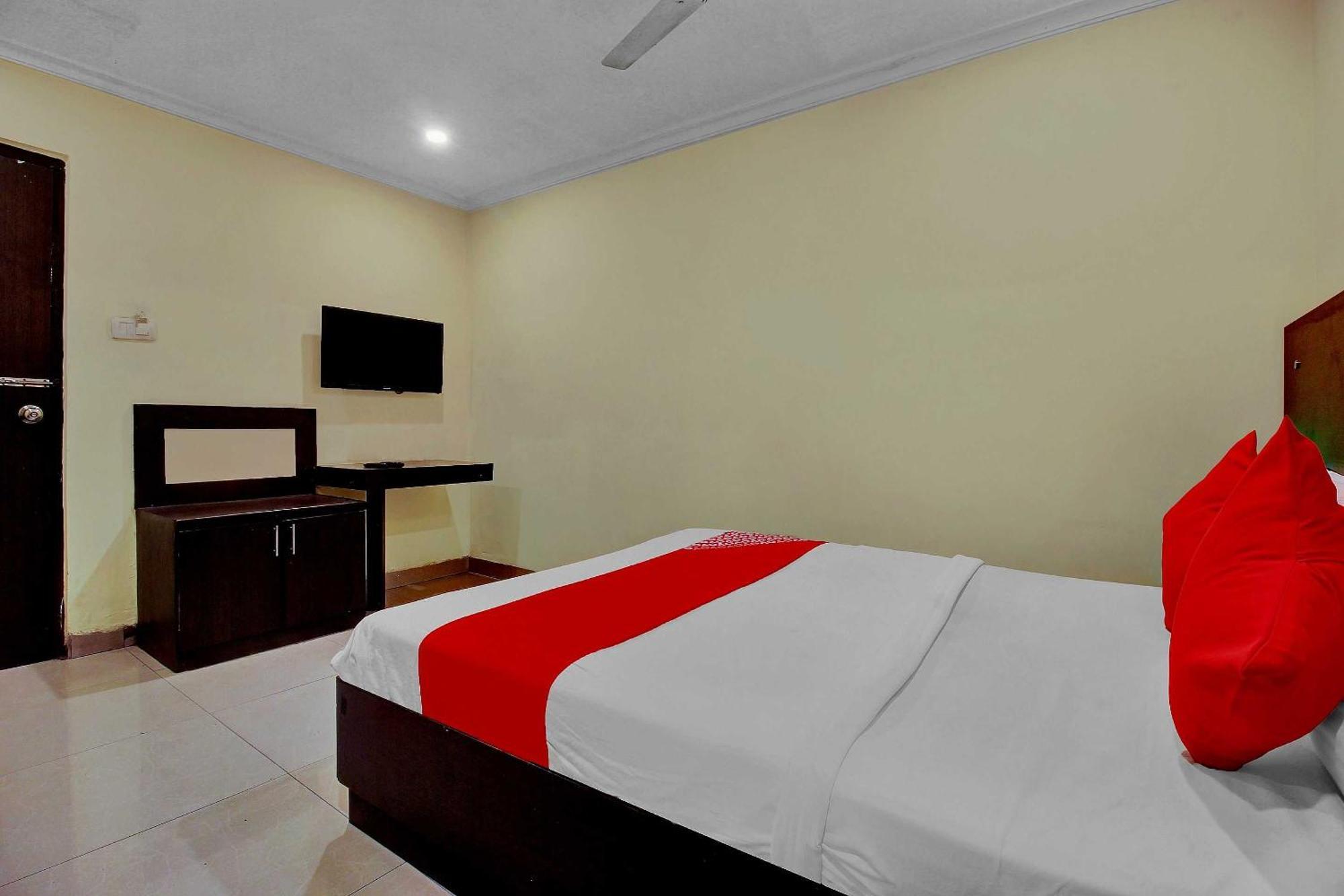 Hotel O Happy Rooms Хайдарабад Экстерьер фото